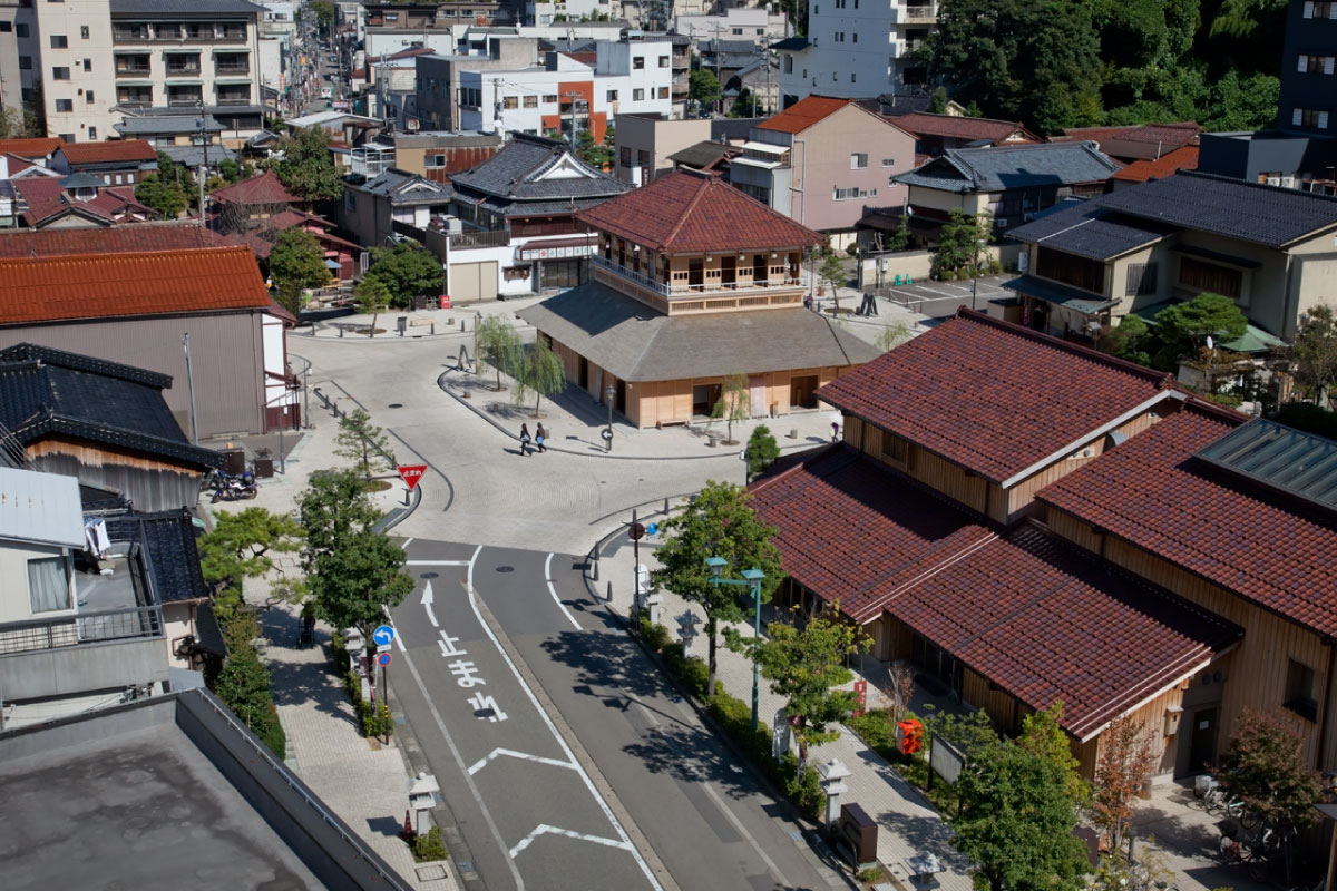 A view of Yamashiro Onsen and Ko-soyu public bathhouse
